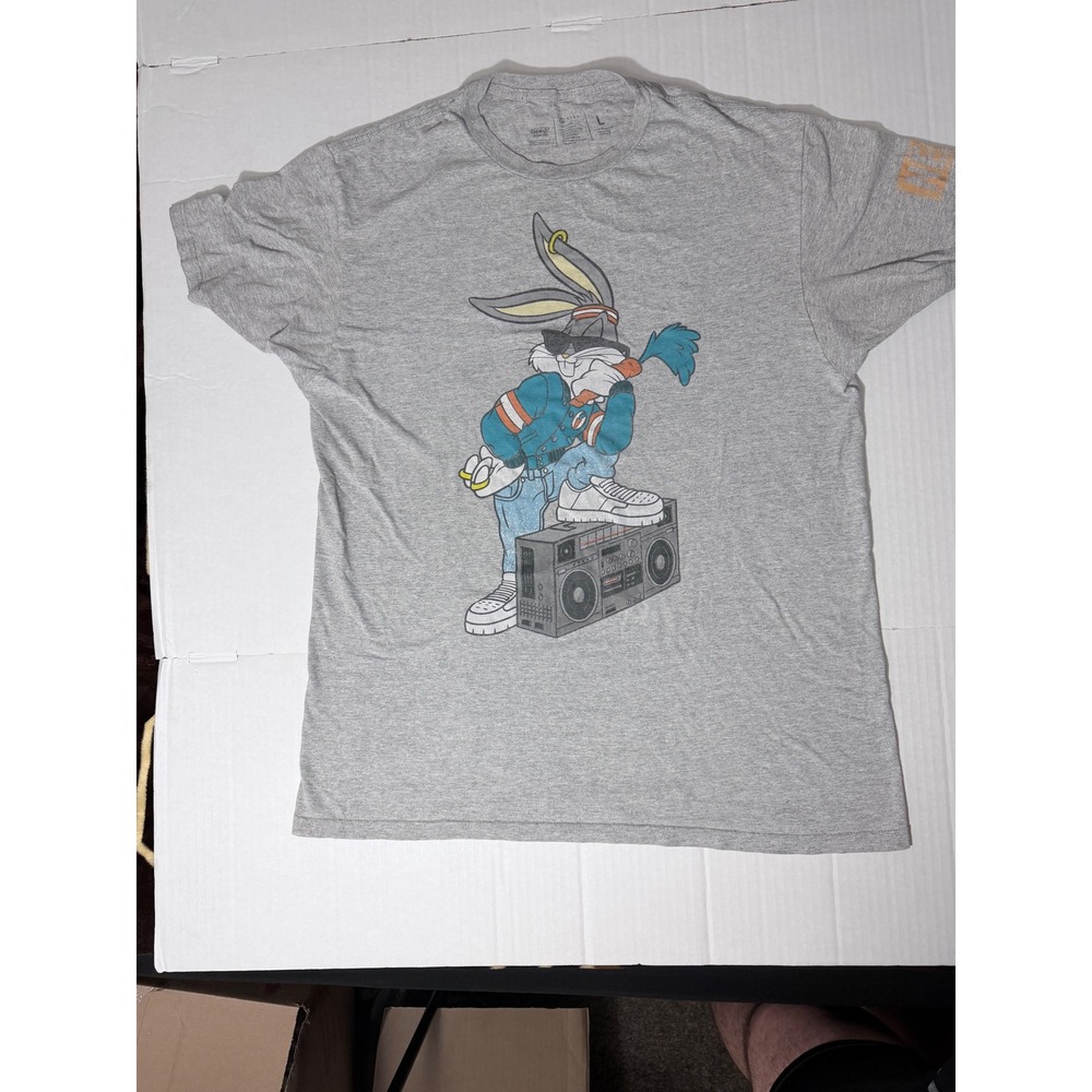 Neff Looney Tunes Bugs Bunny Hip Hop Boombox Graphic T-Shirt Gray Large